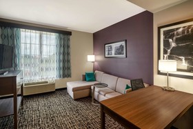 La Quinta Inn & Suites by Wyndham Chattanooga - Lookout Mtn