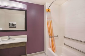 La Quinta Inn & Suites by Wyndham Chattanooga - Lookout Mtn