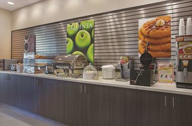 La Quinta Inn & Suites by Wyndham Chattanooga - Lookout Mtn