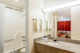 Motel 6 East Ridge #4423