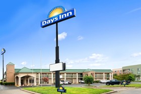Days Inn by Wyndham Clarksville North