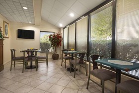 Days Inn by Wyndham Clarksville North