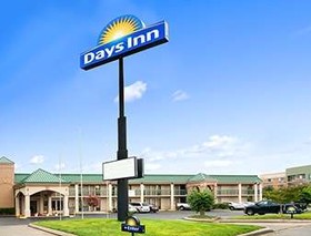 Days Inn by Wyndham Clarksville North
