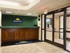 Days Inn by Wyndham Clarksville North