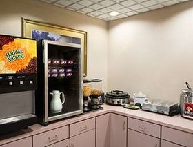 Days Inn by Wyndham Clarksville North