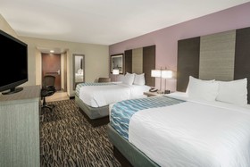 La Quinta Inn & Suites by Wyndham Clarksville