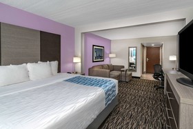 La Quinta Inn & Suites by Wyndham Clarksville