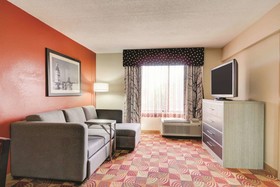 La Quinta Inn & Suites by Wyndham Clarksville