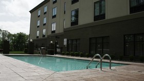 Holiday Inn Express Cleveland Northwest