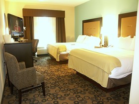 Holiday Inn Express Cleveland Northwest