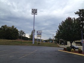 Knights Inn Cleveland