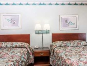 Knights Inn Cleveland