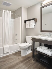 stayAPT Suites Cleveland