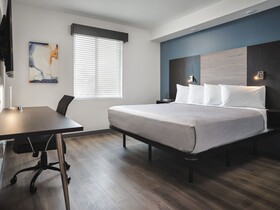 stayAPT Suites Cleveland