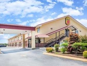 Super 8 by Wyndham Cleveland