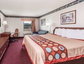 Super 8 by Wyndham Cleveland