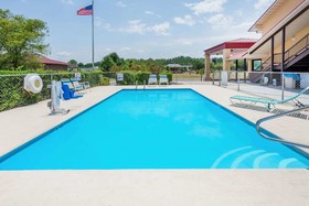 Super 8 by Wyndham Cleveland
