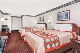 Super 8 by Wyndham Cleveland