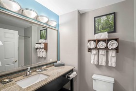 La Quinta Inn & Suites by Wyndham Cookeville