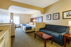 Comfort Suites