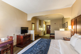 Comfort Suites