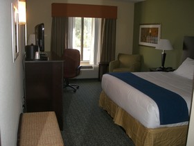 Holiday Inn Express Hotel & Suites Covington
