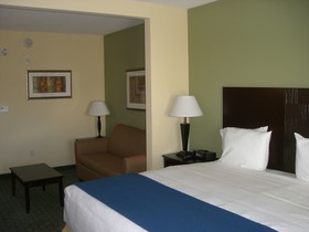 Holiday Inn Express Hotel & Suites Covington