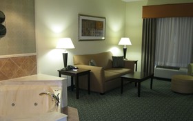 Holiday Inn Express Hotel & Suites Covington