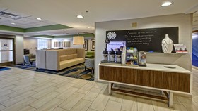 Holiday Inn Express Hotel & Suites Crossville