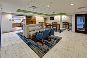 Holiday Inn Express Hotel & Suites Crossville