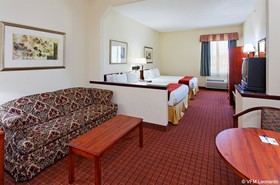 Holiday Inn Express Hotel & Suites Crossville