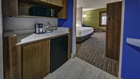 Holiday Inn Express Hotel & Suites Crossville