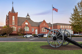 The Harpeth Franklin Downtown, Curio Collection by Hilton