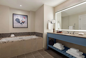 The Harpeth Franklin Downtown, Curio Collection by Hilton