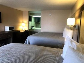 Legacy Inn Sumner