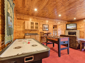 Apple Bear Lodge