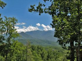 Artistic Mountain Home