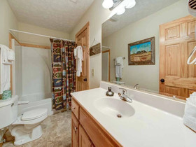 Artistic Mountain Home