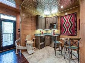 Bear Elegance Cabin