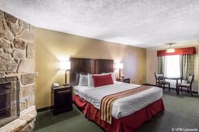 Black Bear Inn & Suites