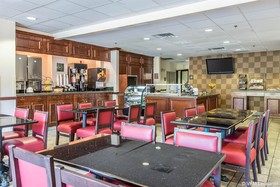 Black Bear Inn & Suites