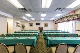 Black Bear Inn & Suites
