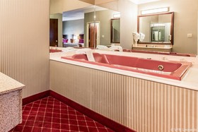 Black Bear Inn & Suites