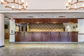 Black Bear Inn & Suites