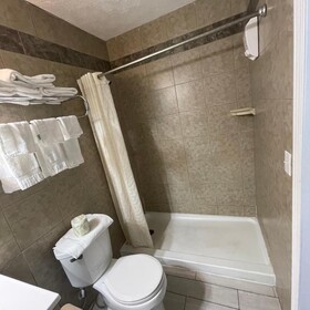 Country Town N' Suites