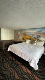 Country Town N' Suites