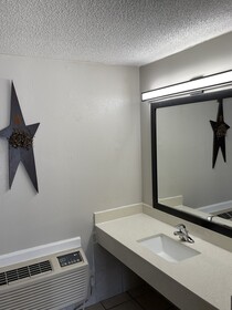 Country Town N' Suites