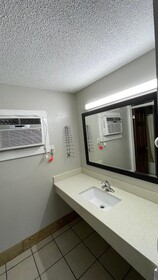 Country Town N' Suites