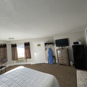 Country Town N' Suites