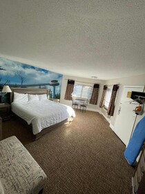 Country Town N' Suites